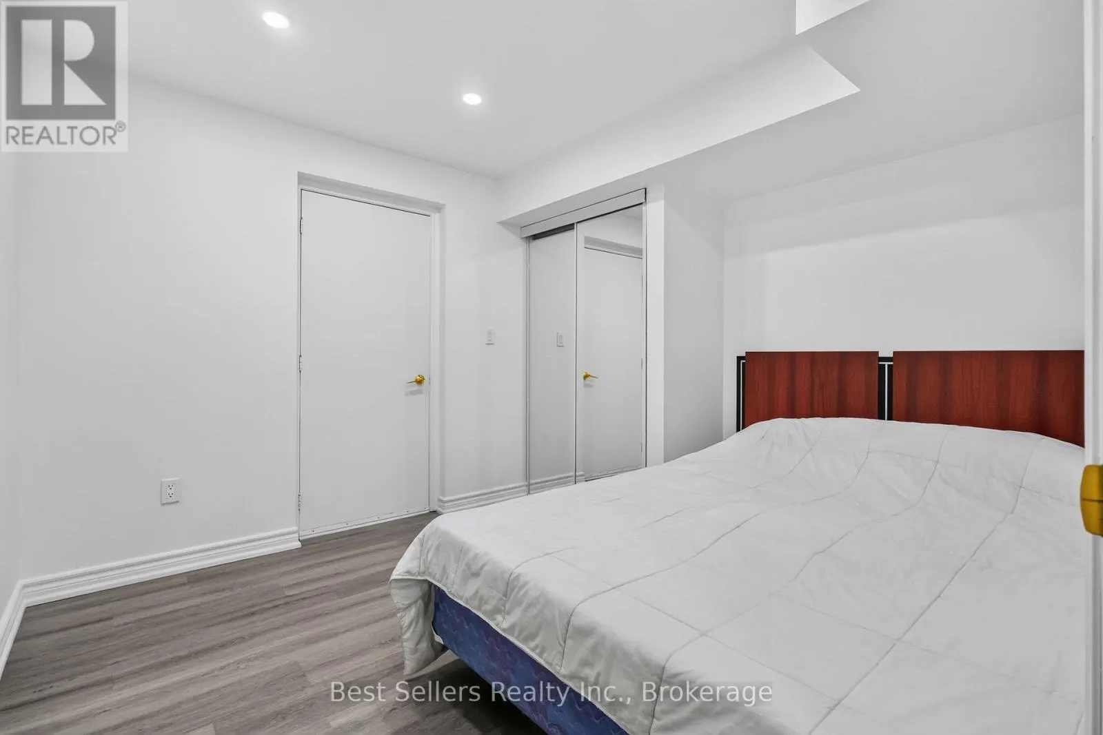 61 BRAITH CRESCENT