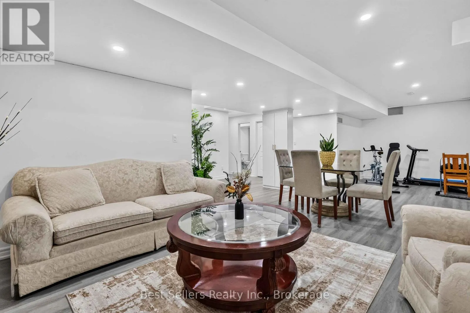 61 BRAITH CRESCENT