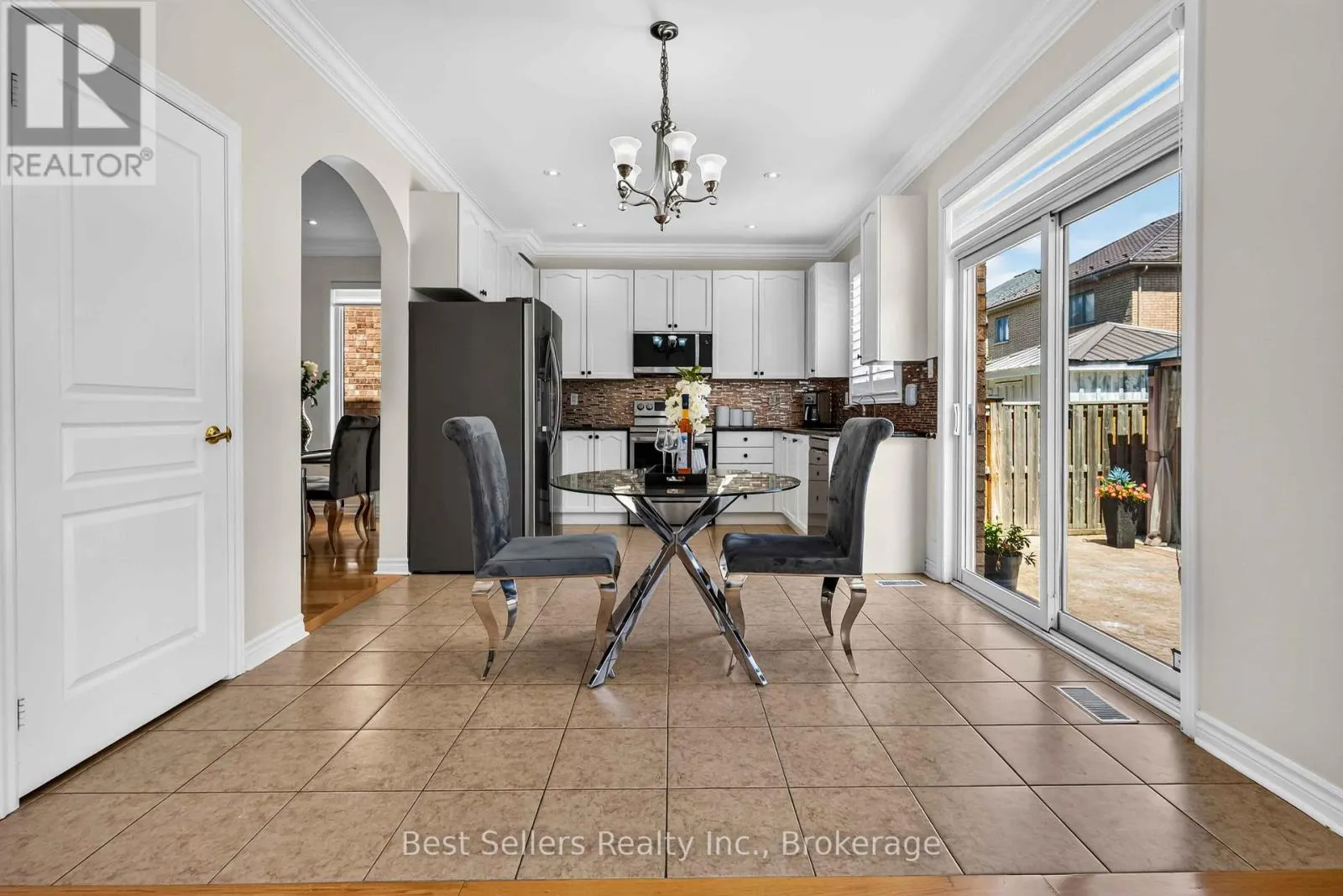 61 BRAITH CRESCENT