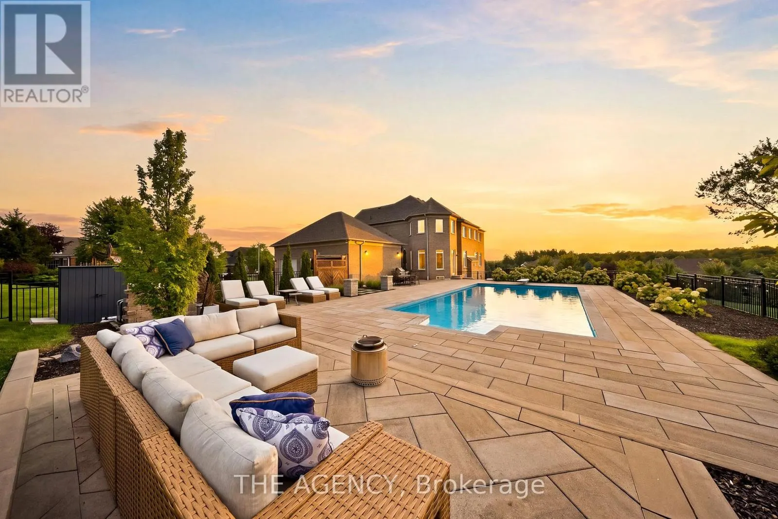 4 MORRISON COURT