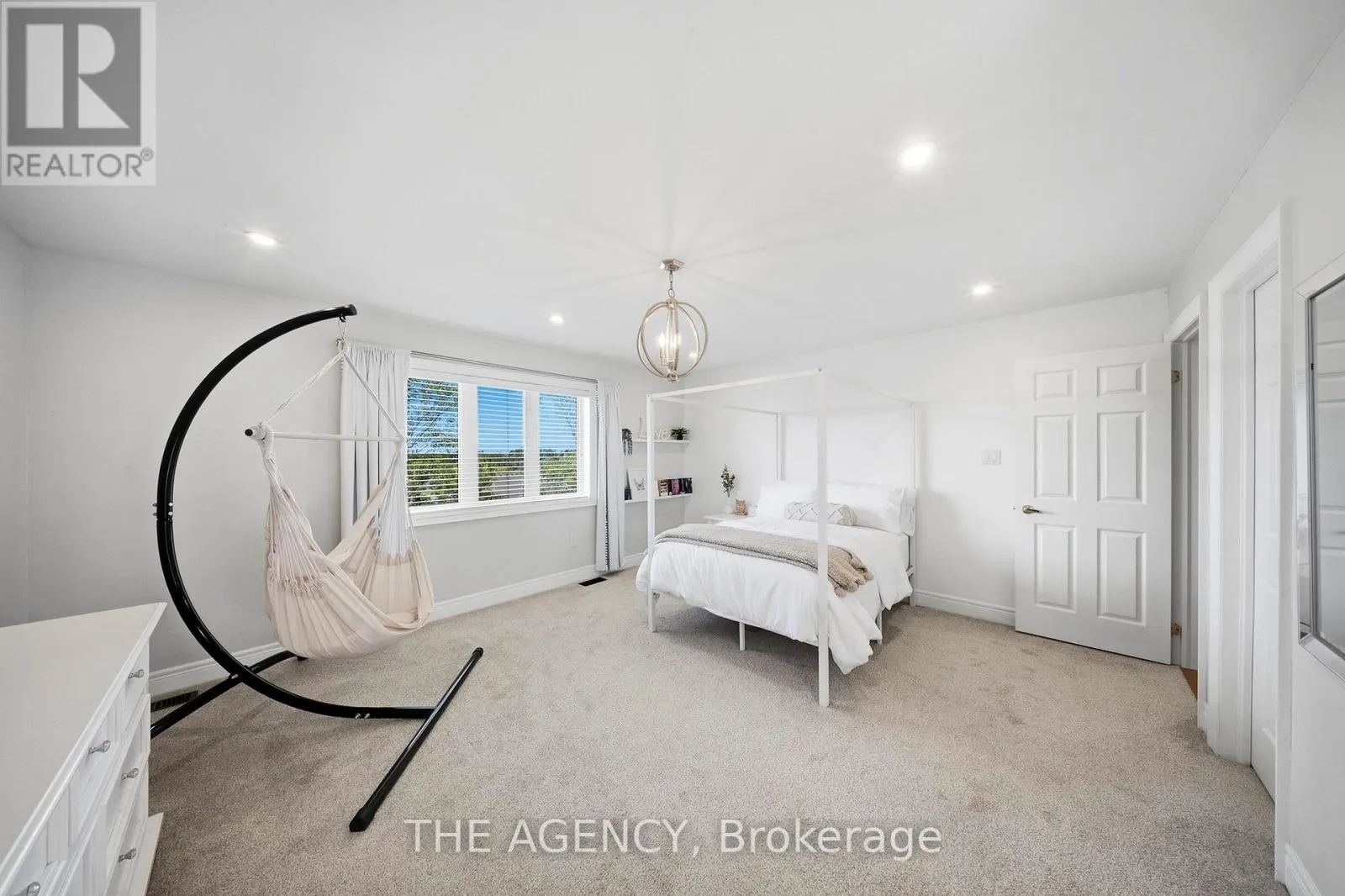 4 MORRISON COURT