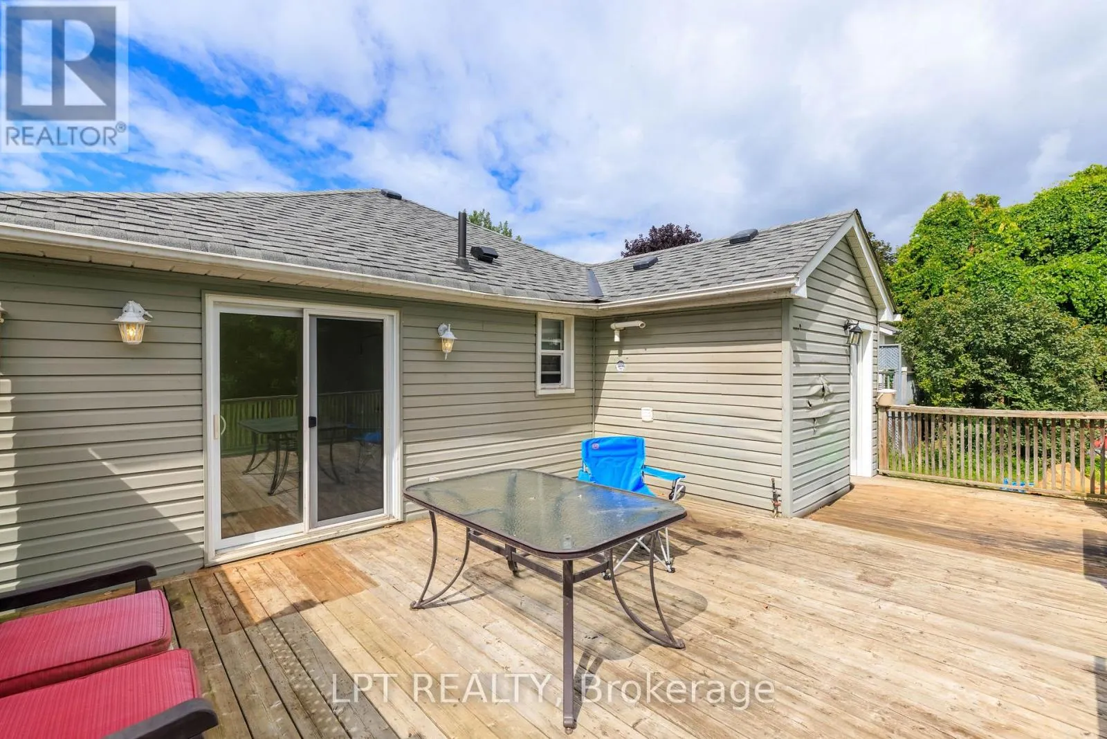 837 MONTSELL AVENUE