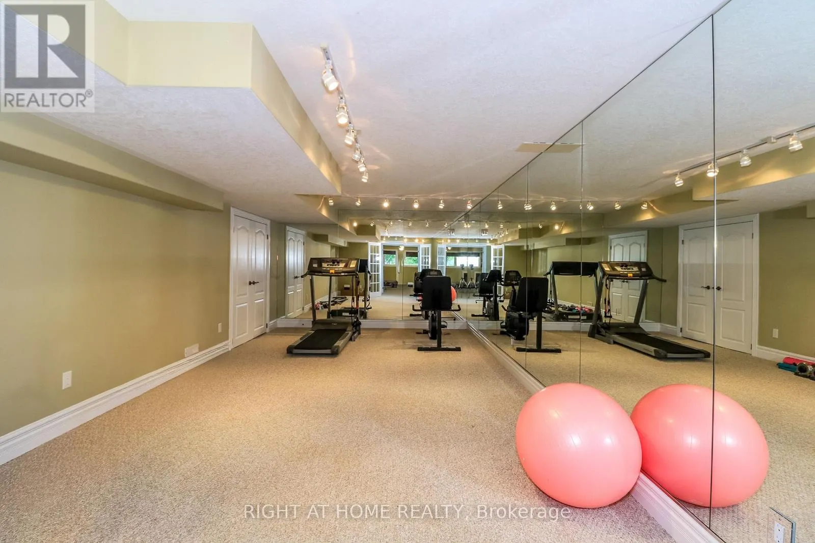 2014 INNISBROOK STREET