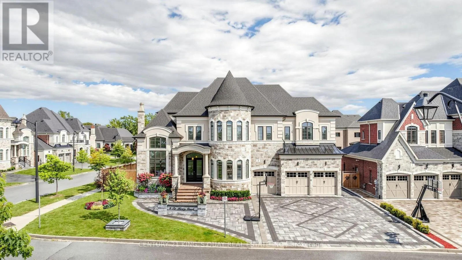 3 SIR HENRY COURT