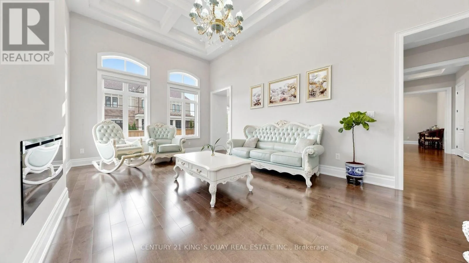 3 SIR HENRY COURT