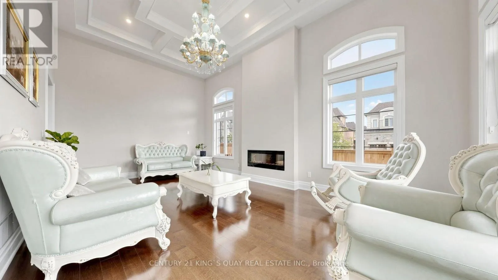 3 SIR HENRY COURT