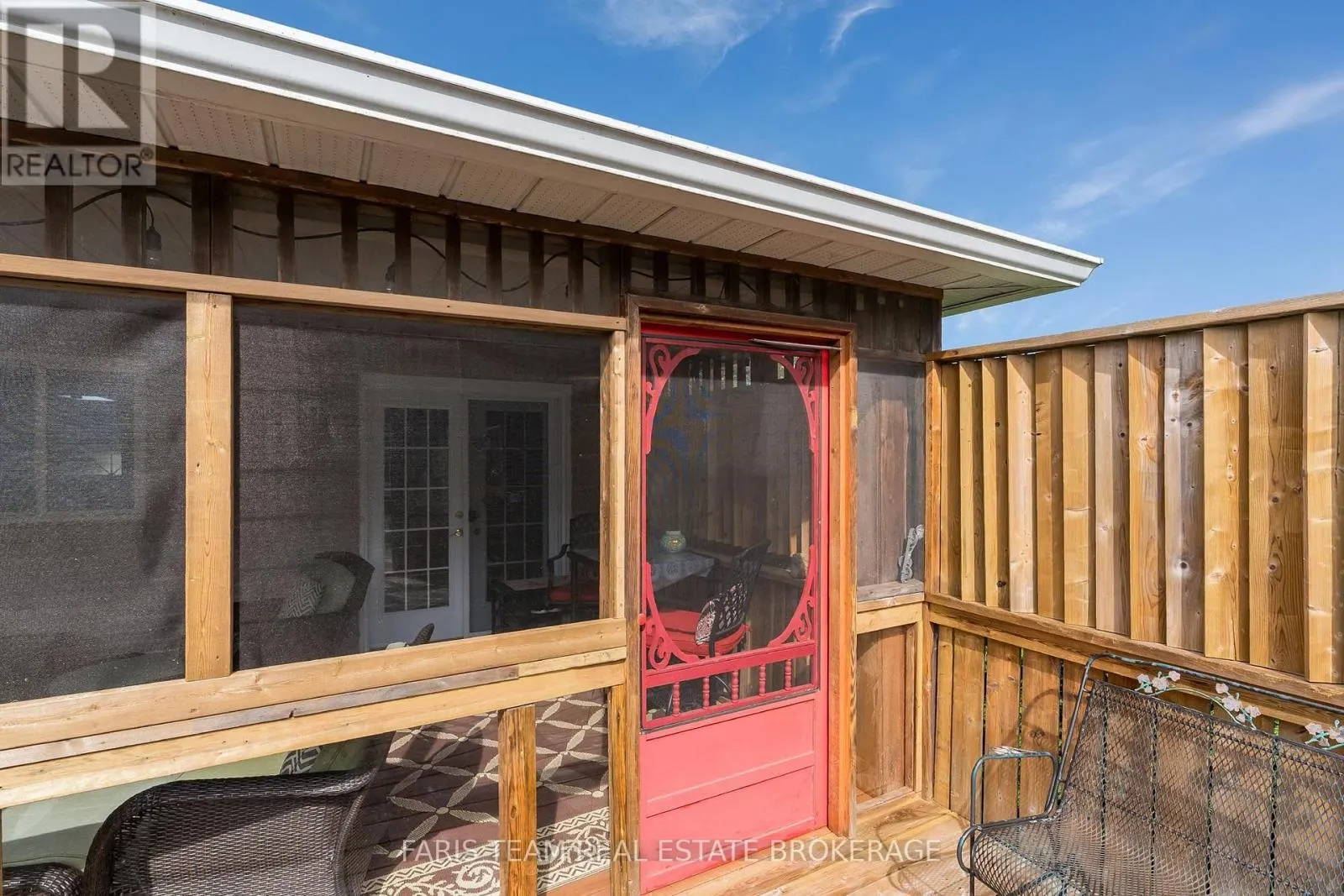 1033 CAMERON STREET