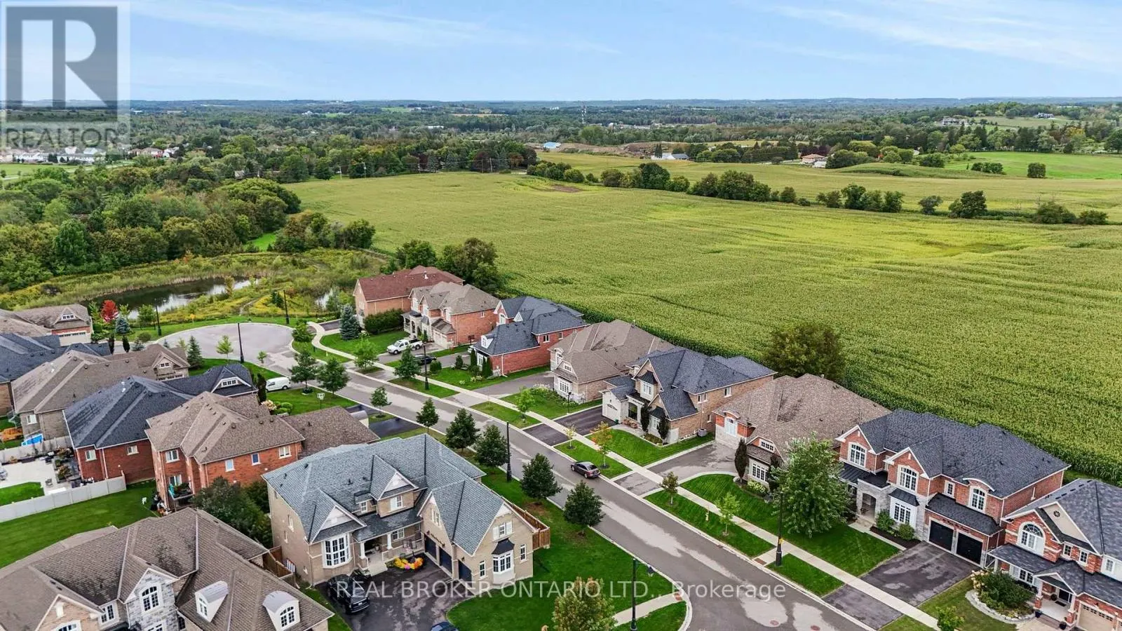 64 MANOR GLEN CRESCENT