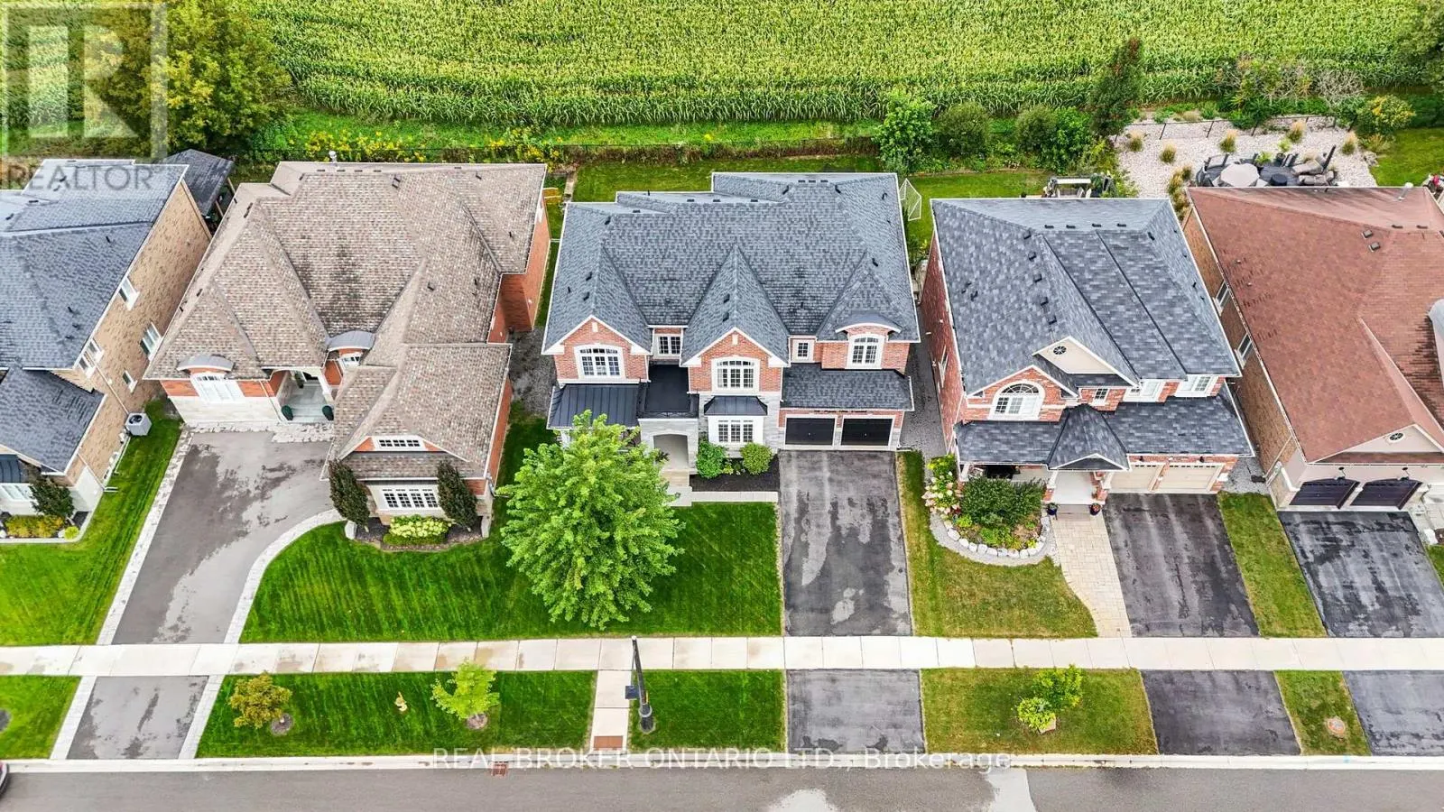 64 MANOR GLEN CRESCENT