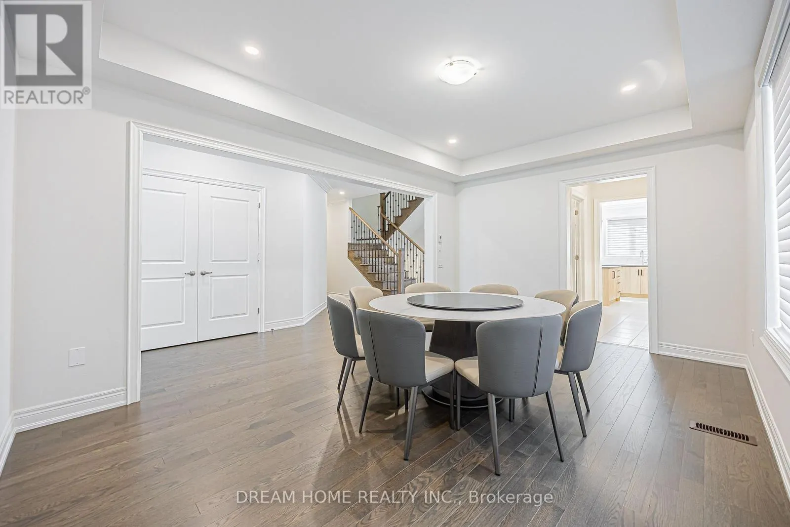 16 FAIR WINDS LANE