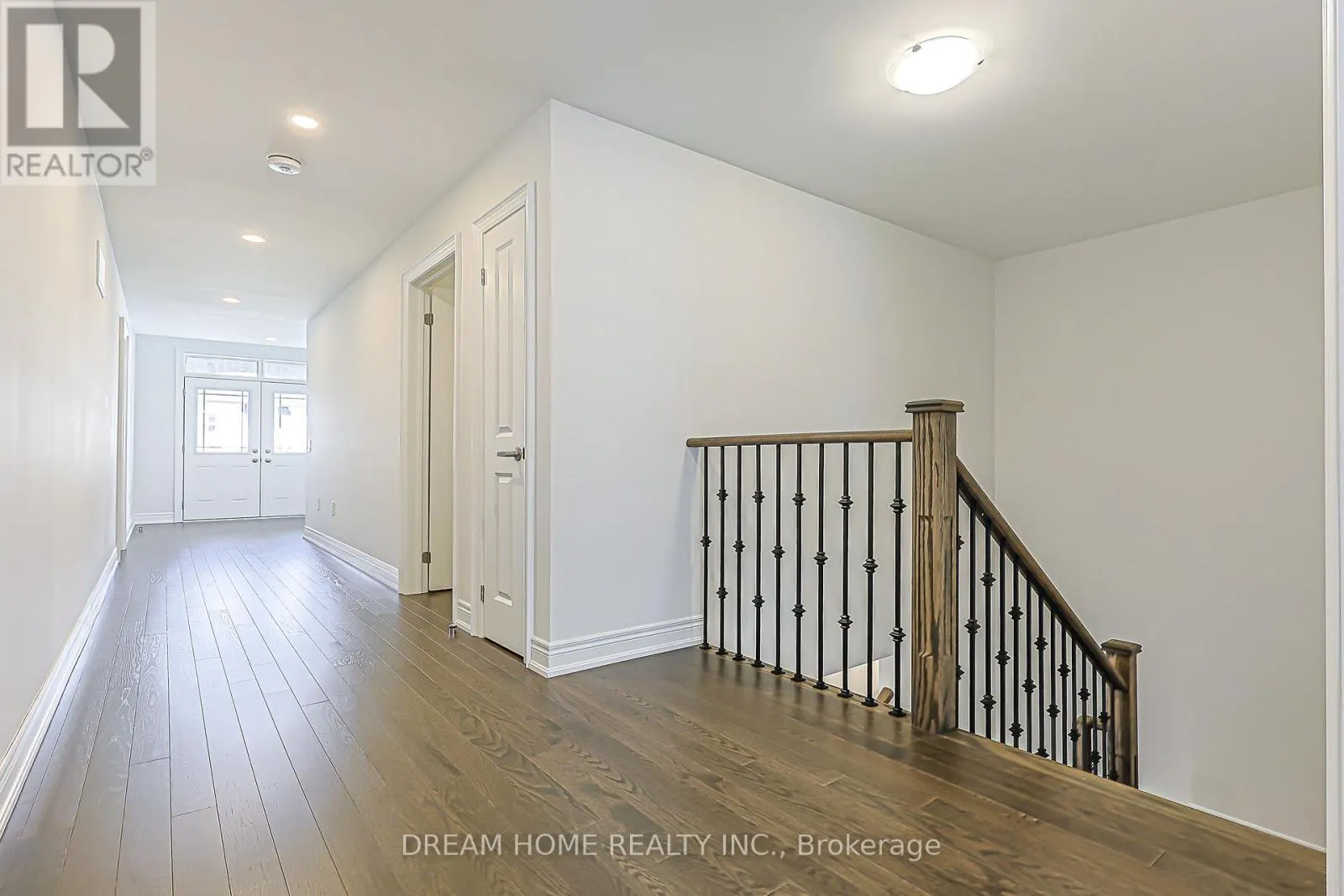16 FAIR WINDS LANE