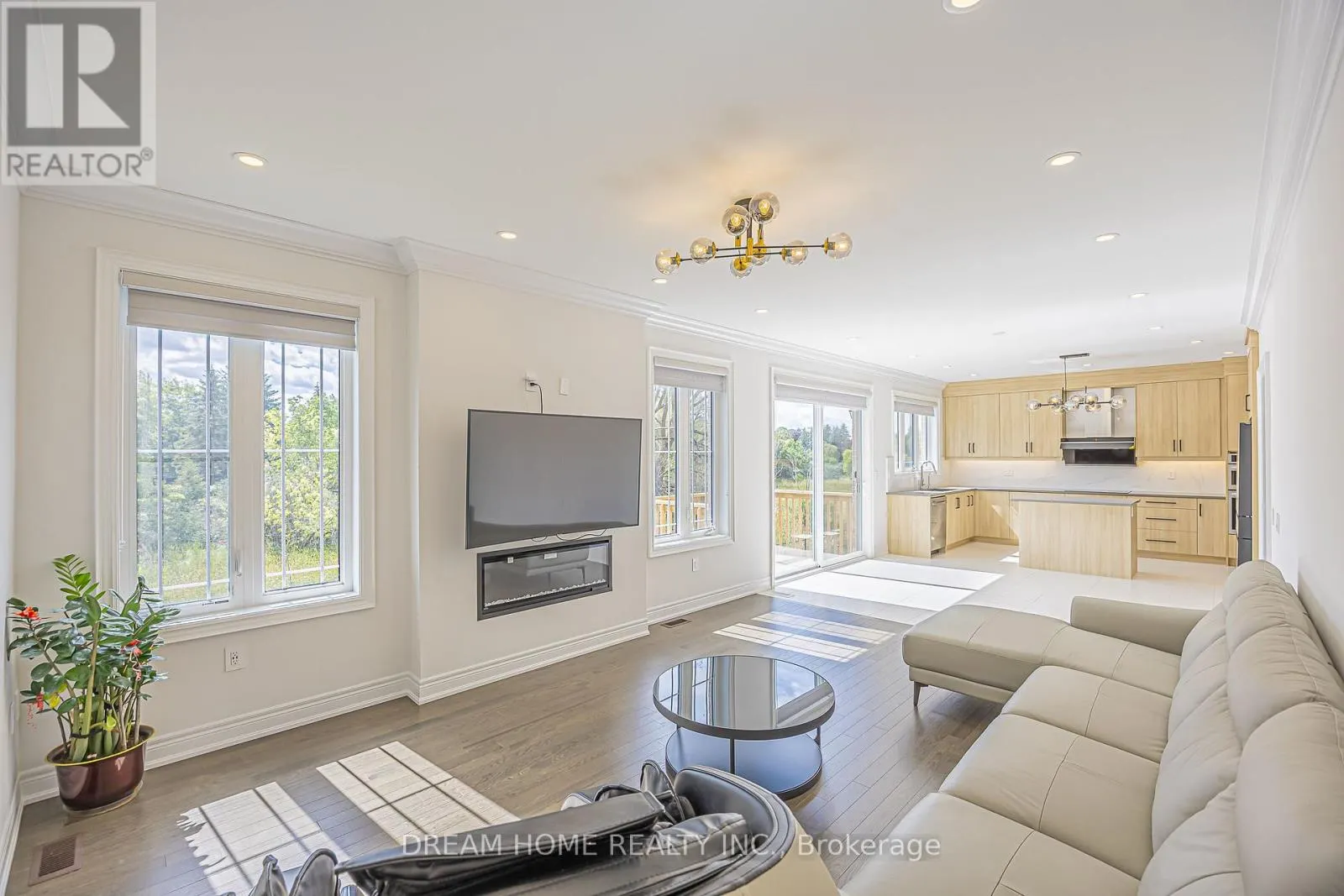 16 FAIR WINDS LANE