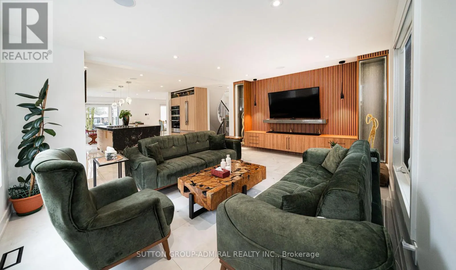 60 MAPLE WAY