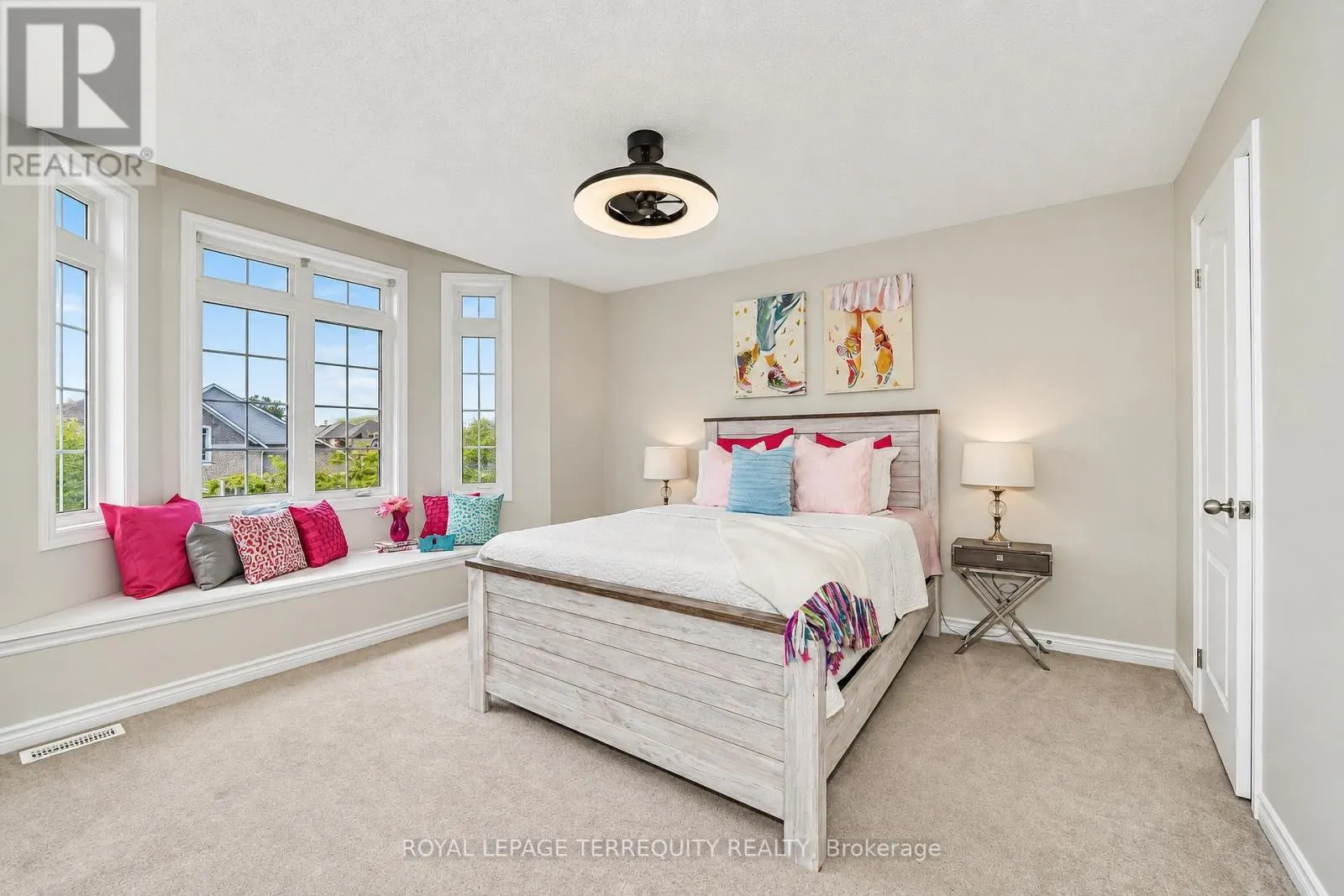 2162 DAWSON CRESCENT