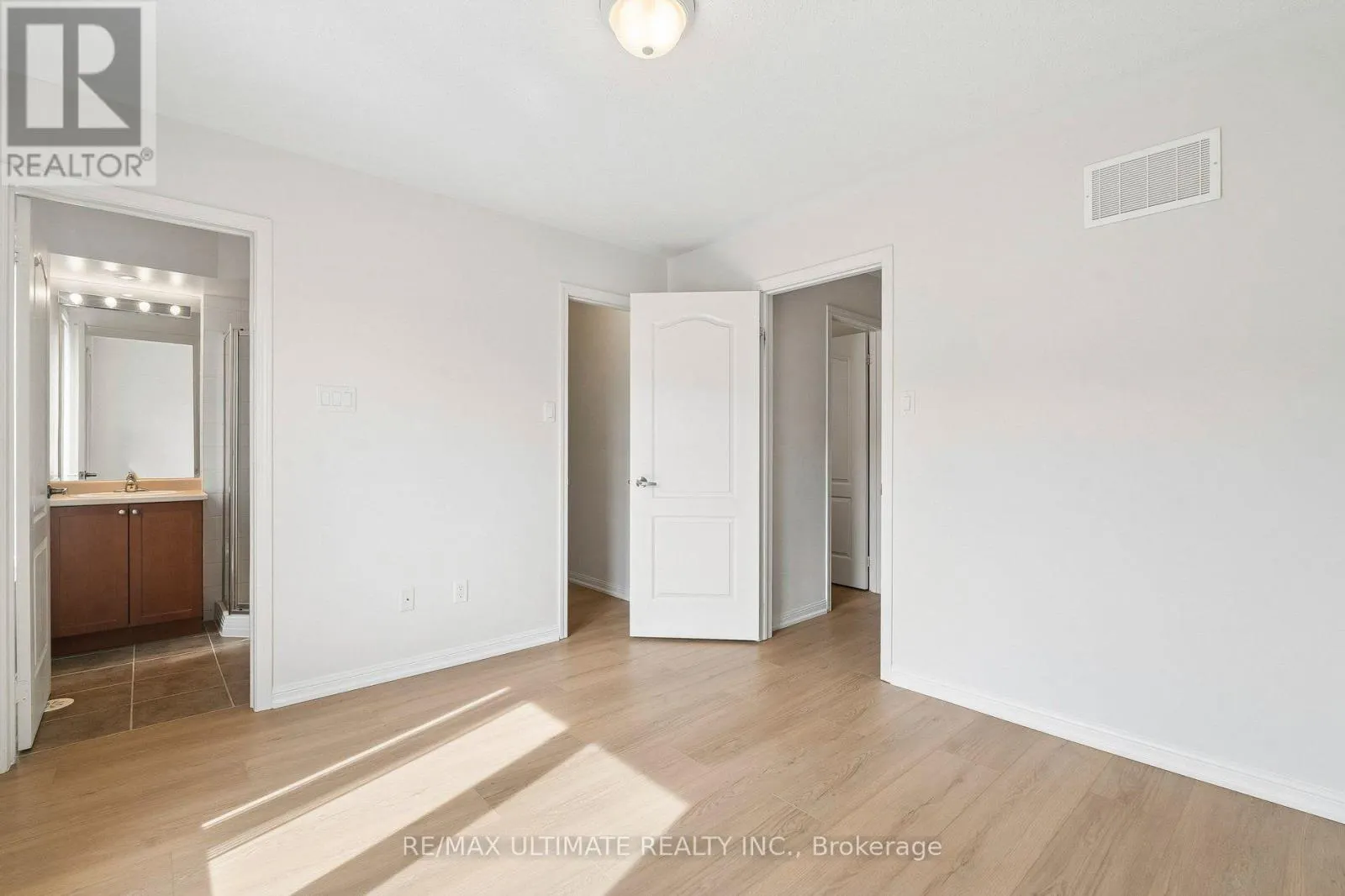 26 WALTER DOVE COURT