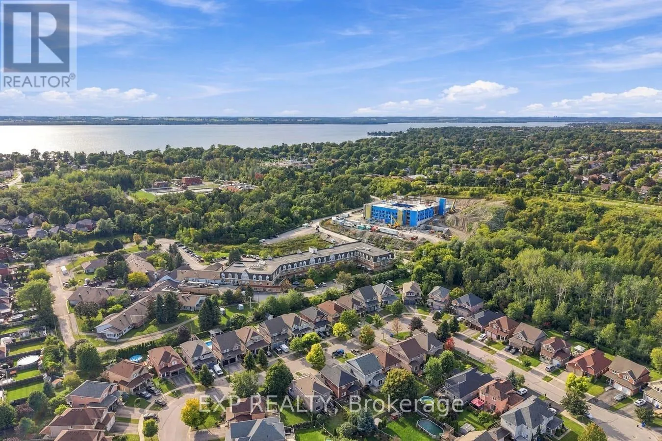 36 SALTZBURG CRESCENT