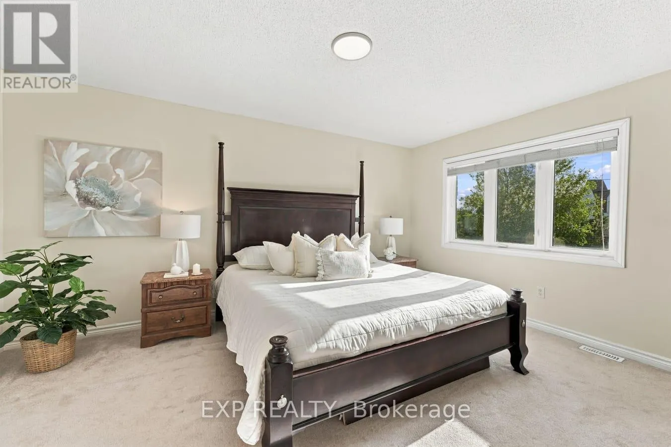 36 SALTZBURG CRESCENT