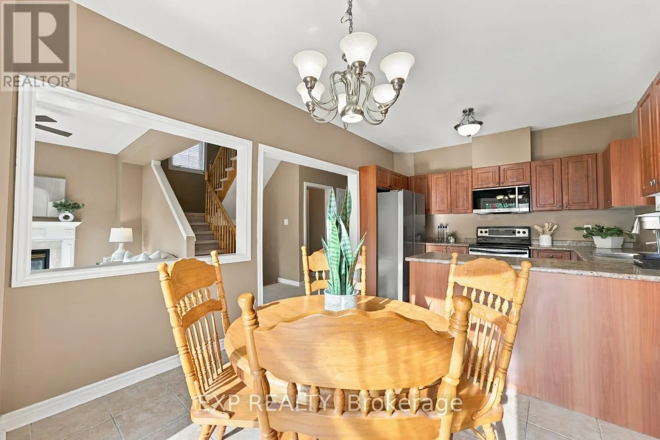 36 SALTZBURG CRESCENT