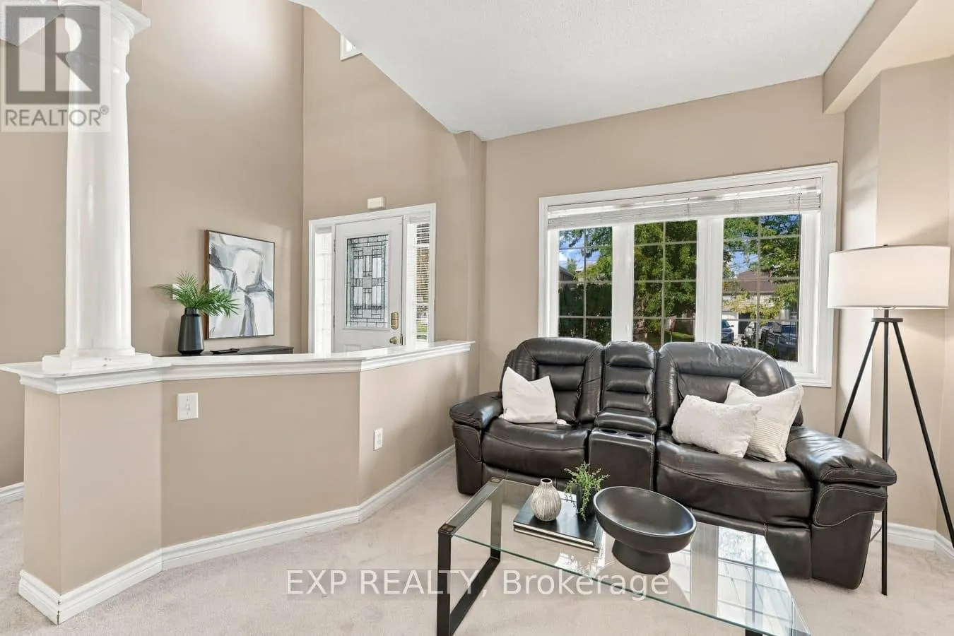 36 SALTZBURG CRESCENT