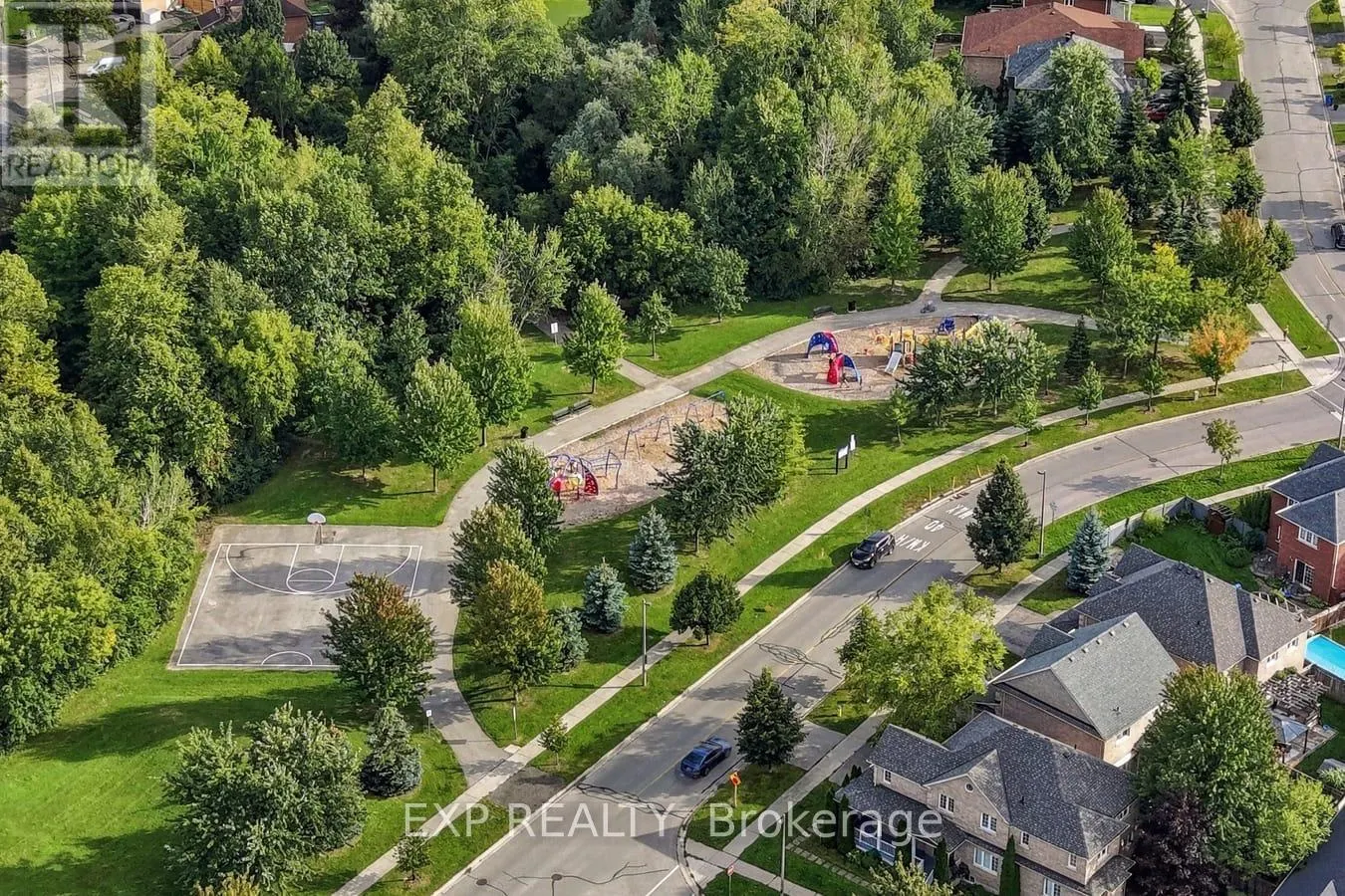 36 SALTZBURG CRESCENT