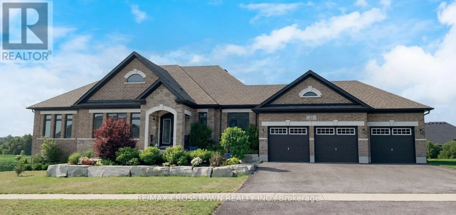 22 STEWART CRESCENT