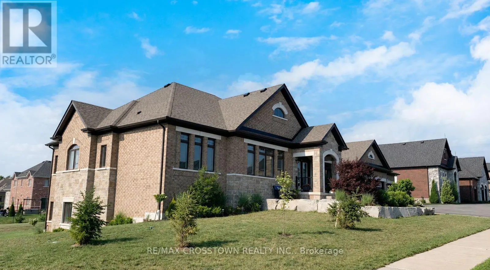 22 STEWART CRESCENT