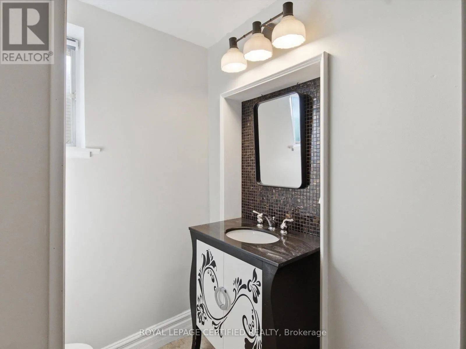288 IRENE DRIVE