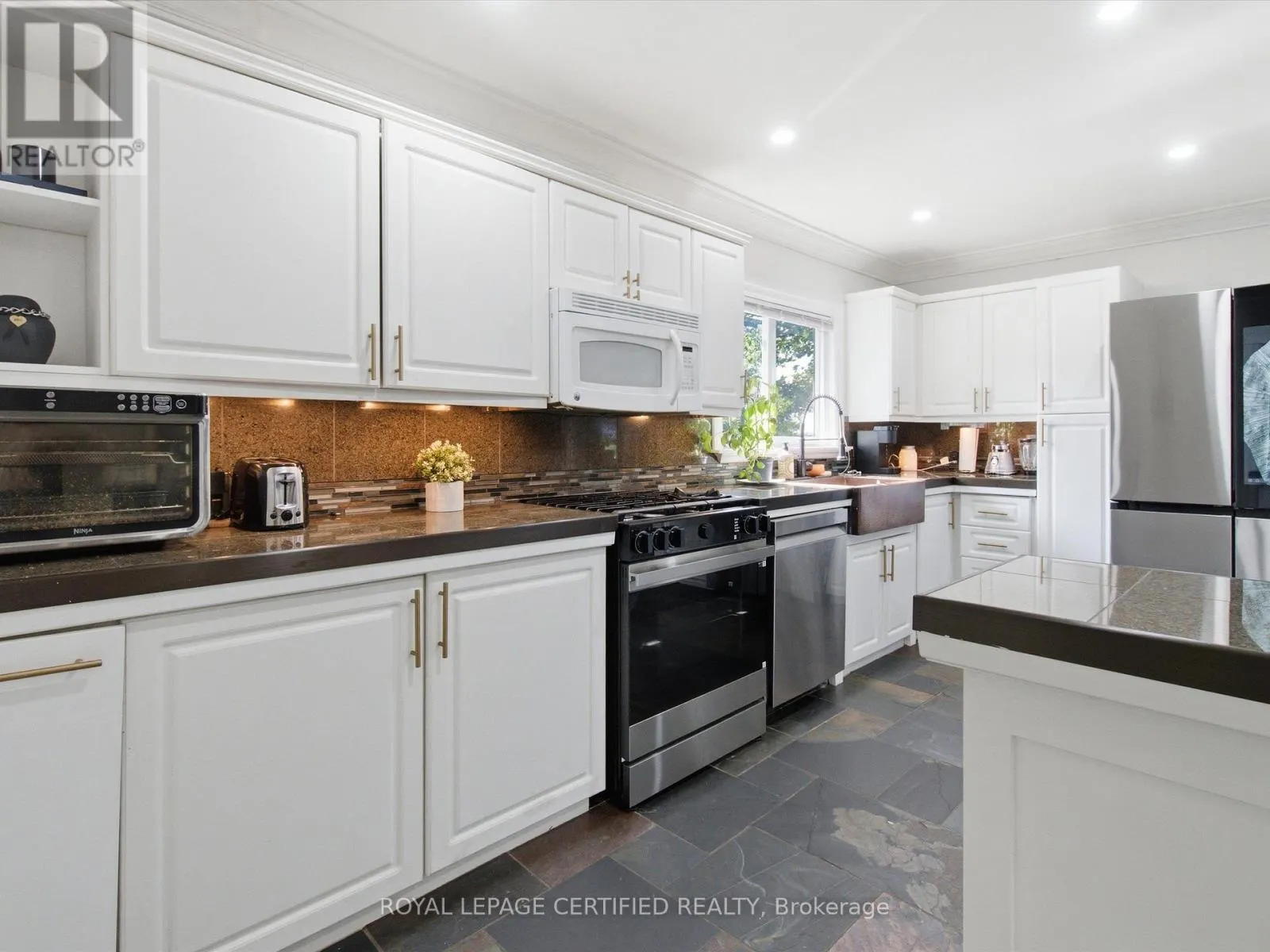288 IRENE DRIVE