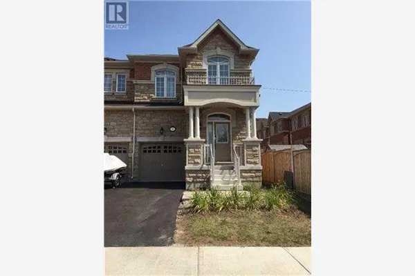25 SPRUCE PINE CRESCENT