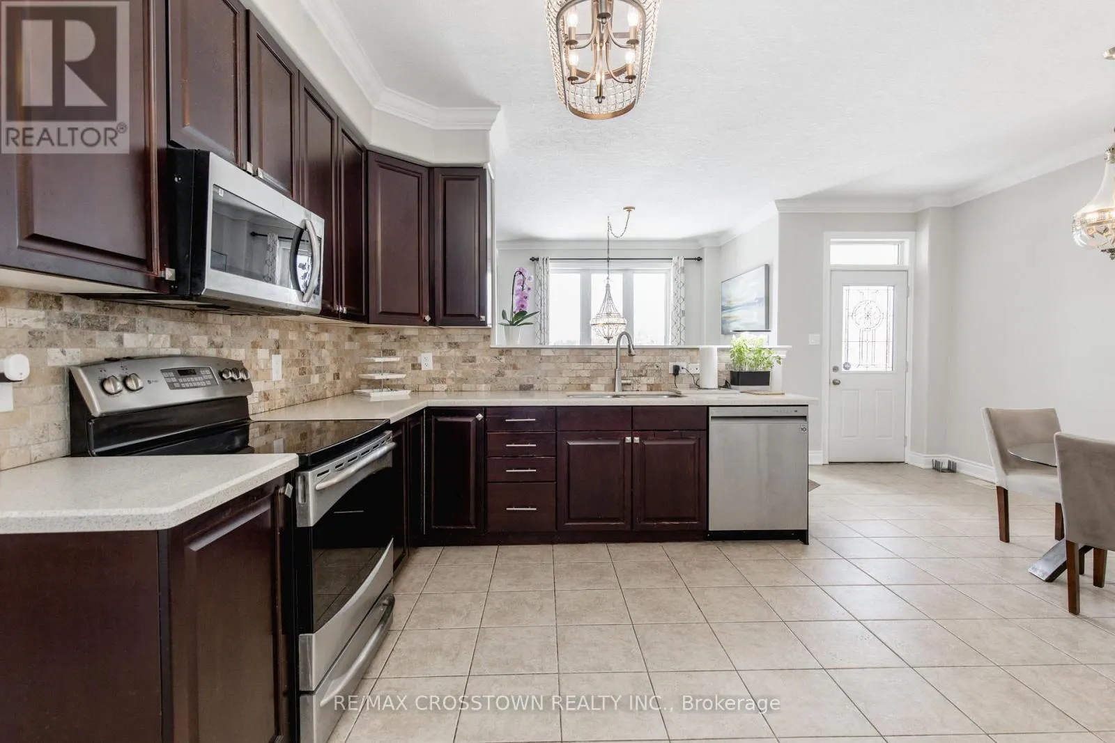 996 BOOTH AVENUE