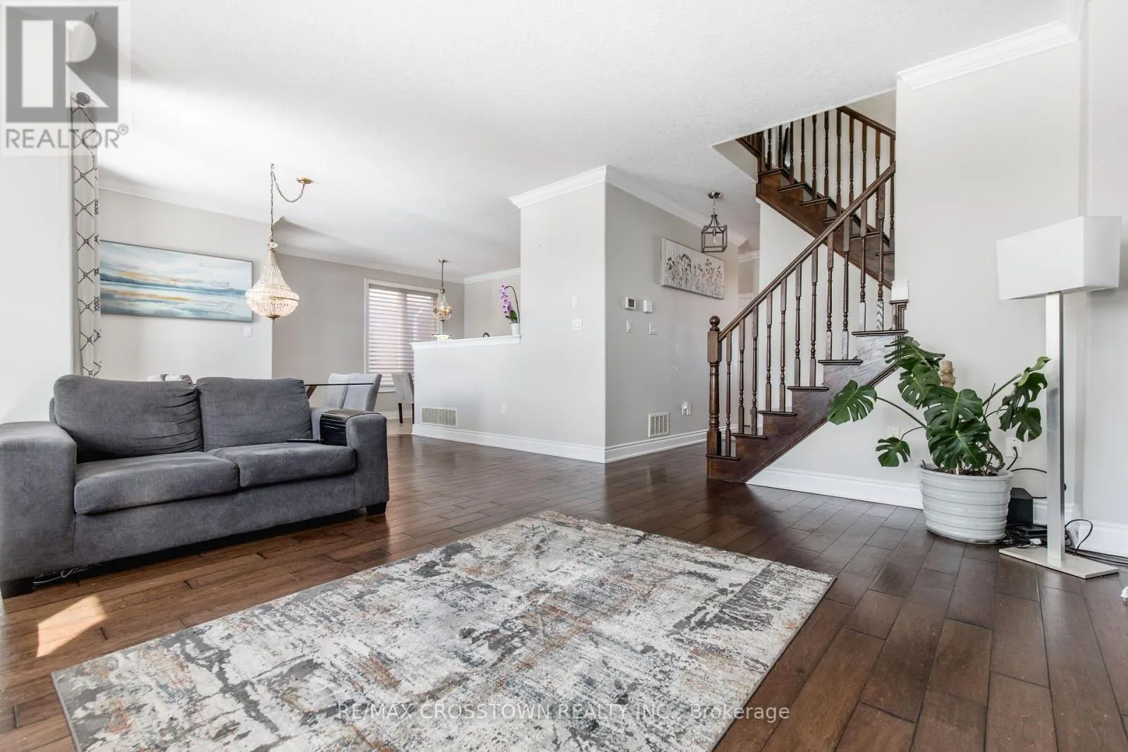 996 BOOTH AVENUE