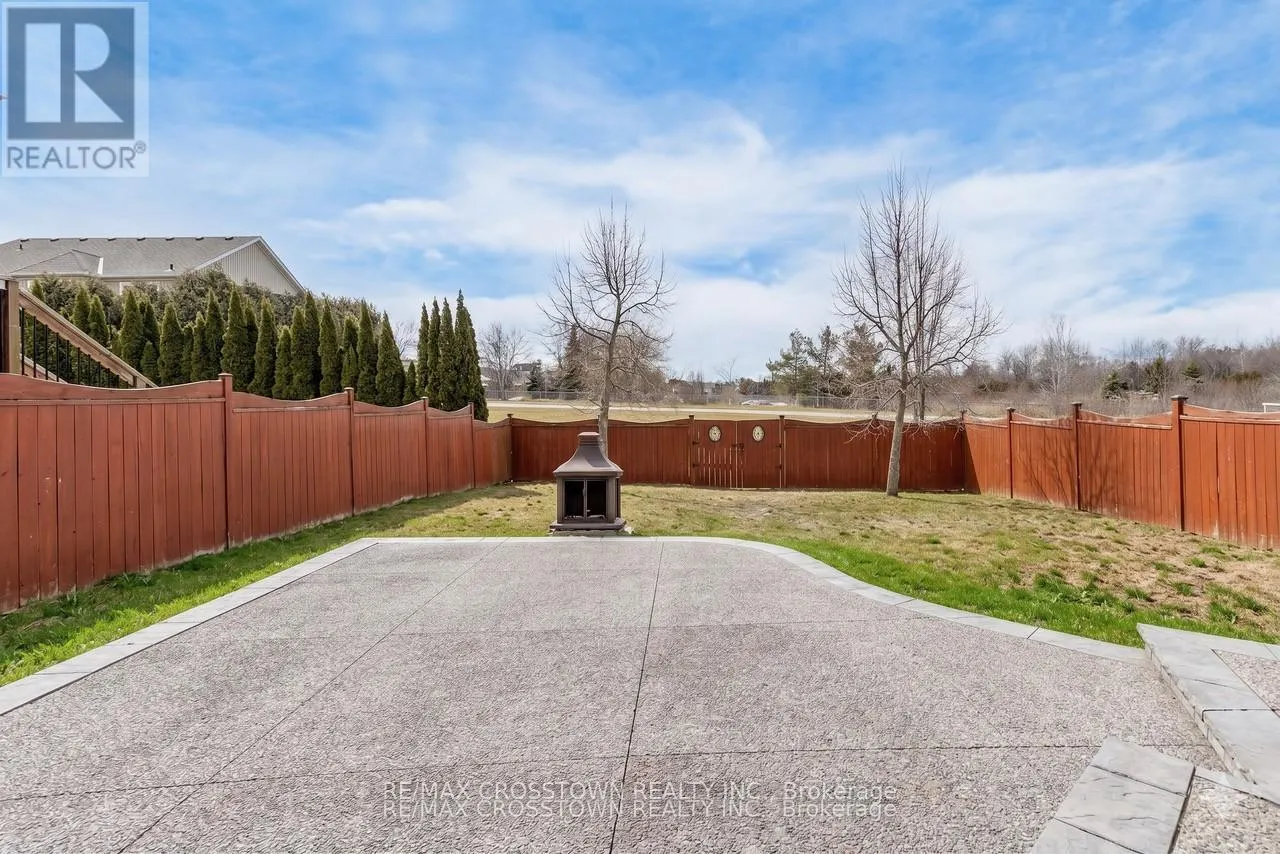 996 BOOTH AVENUE