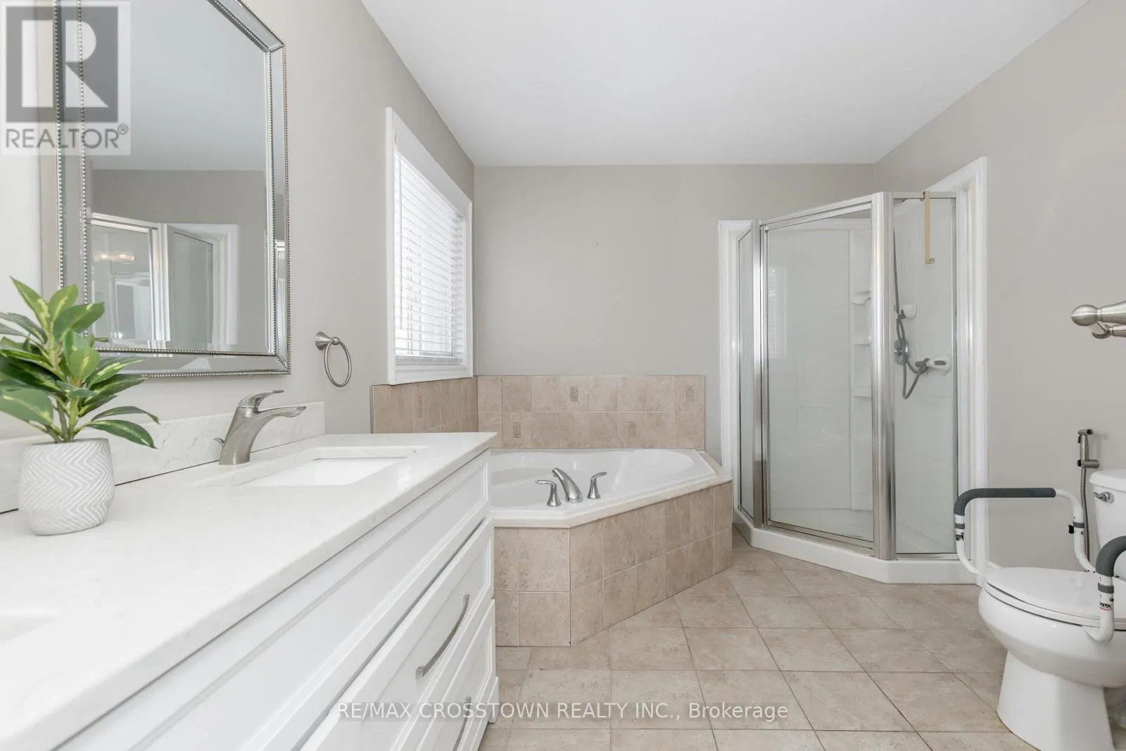 996 BOOTH AVENUE