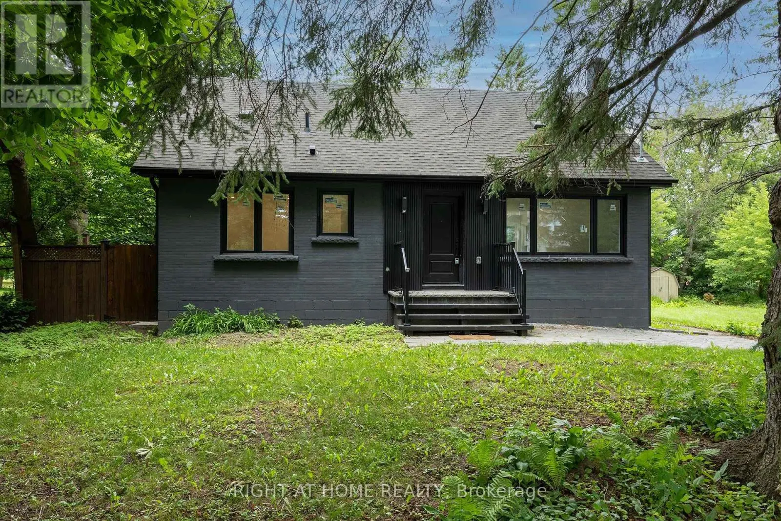 30 MORTON AVENUE