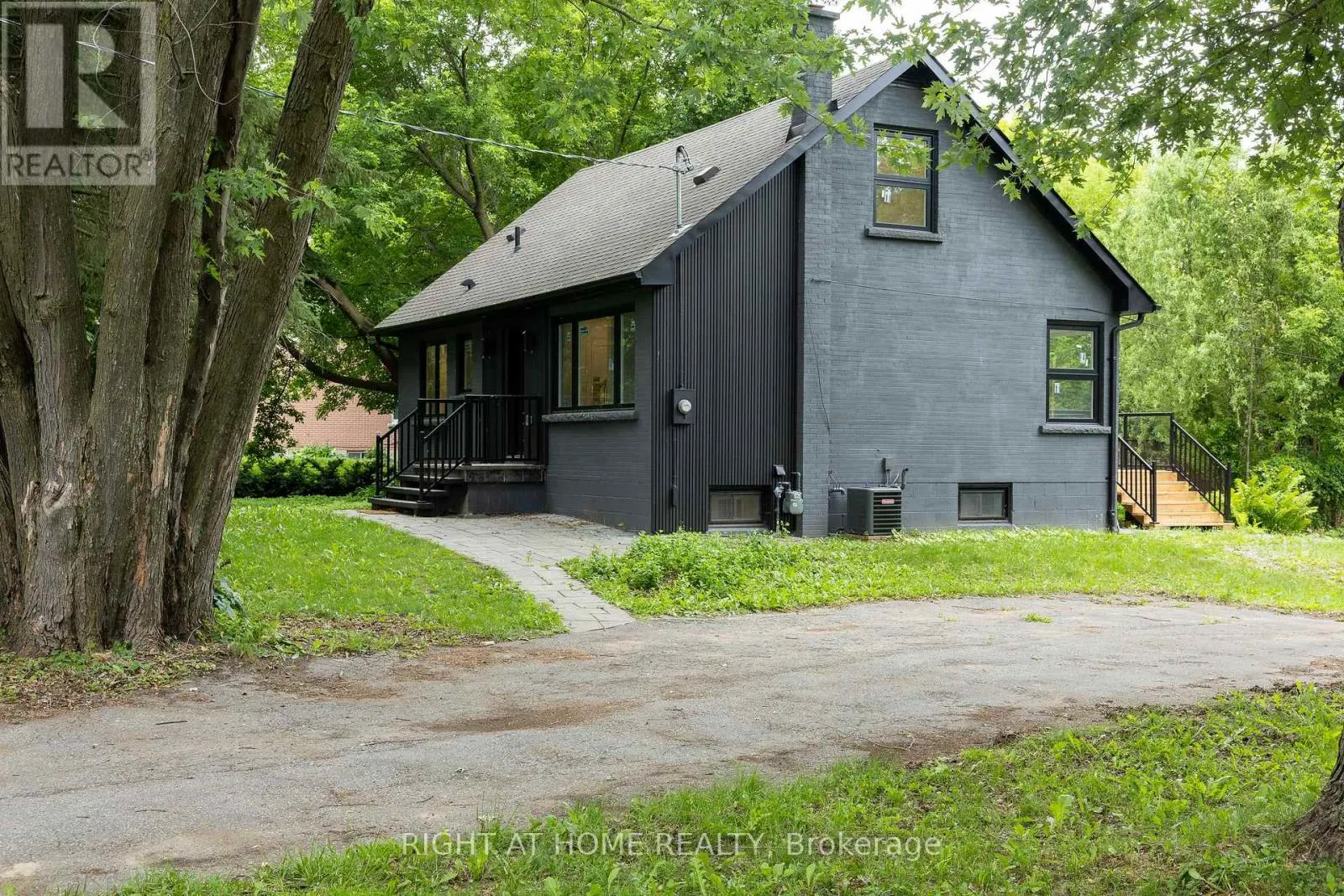 30 MORTON AVENUE