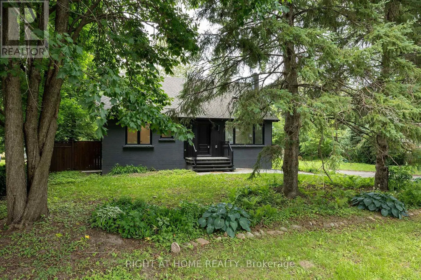 30 MORTON AVENUE