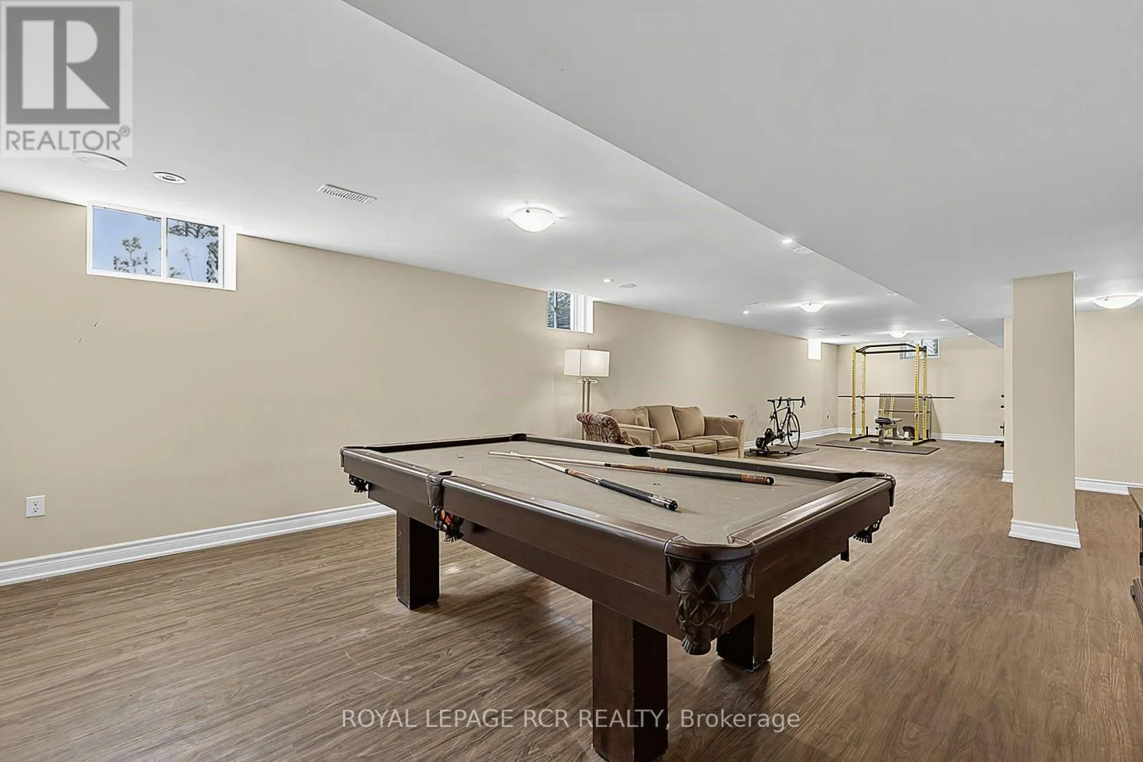 35 SOMER RUMM COURT