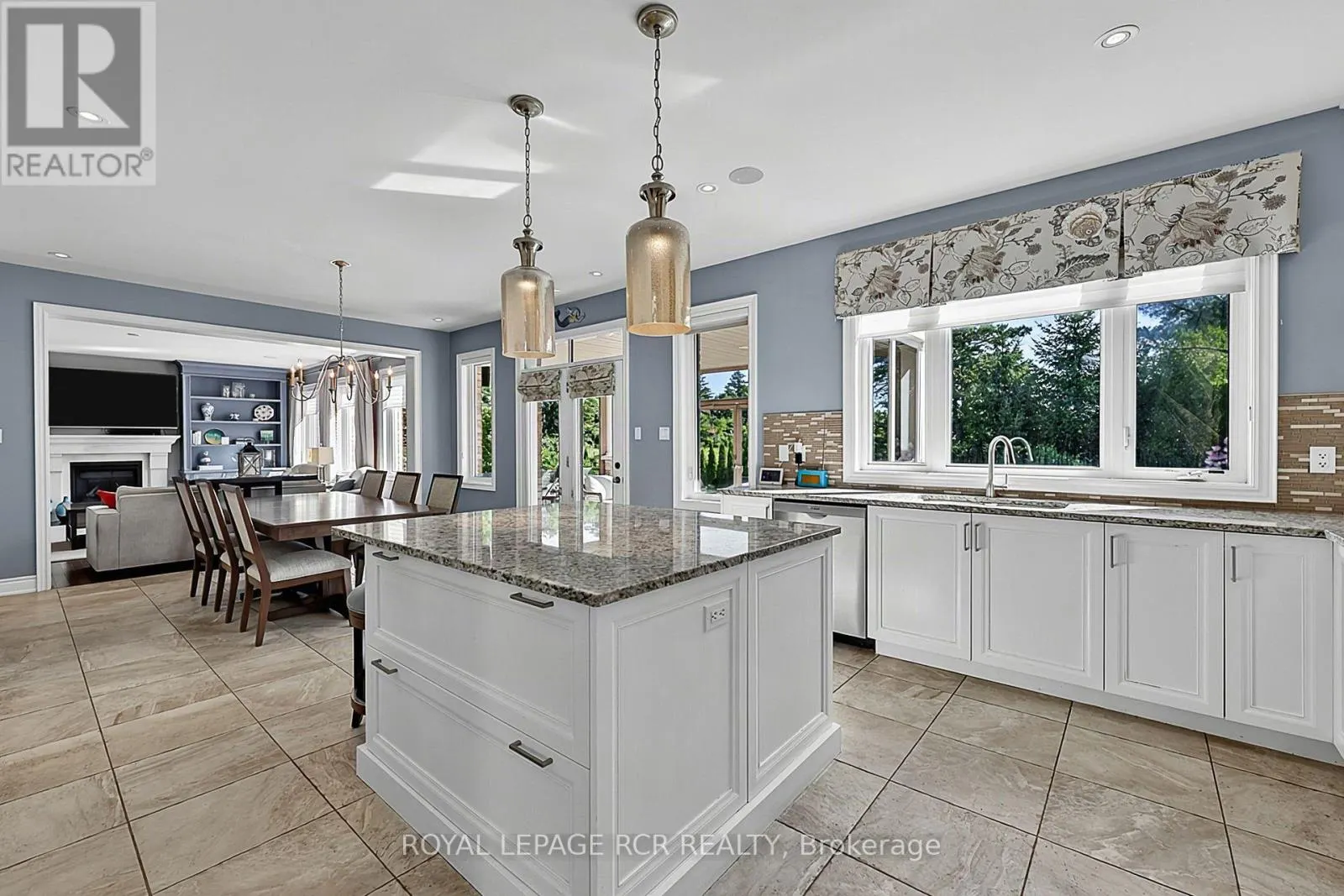35 SOMER RUMM COURT