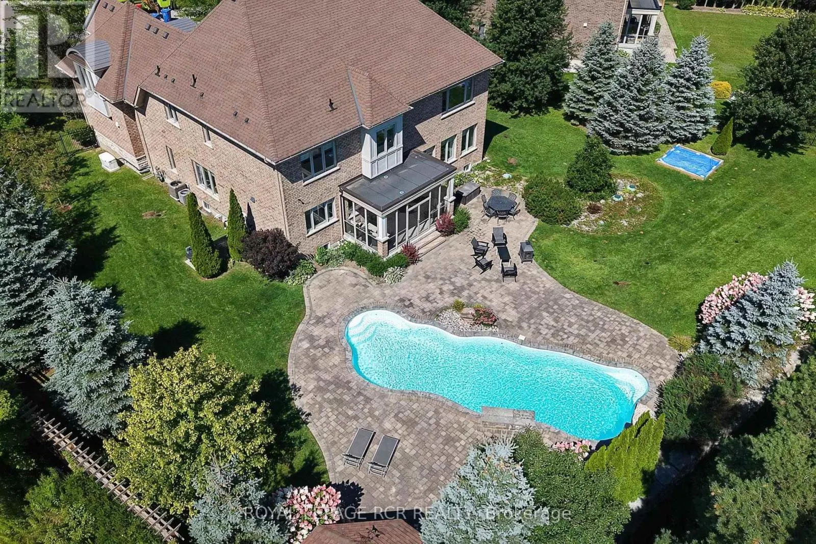 35 SOMER RUMM COURT