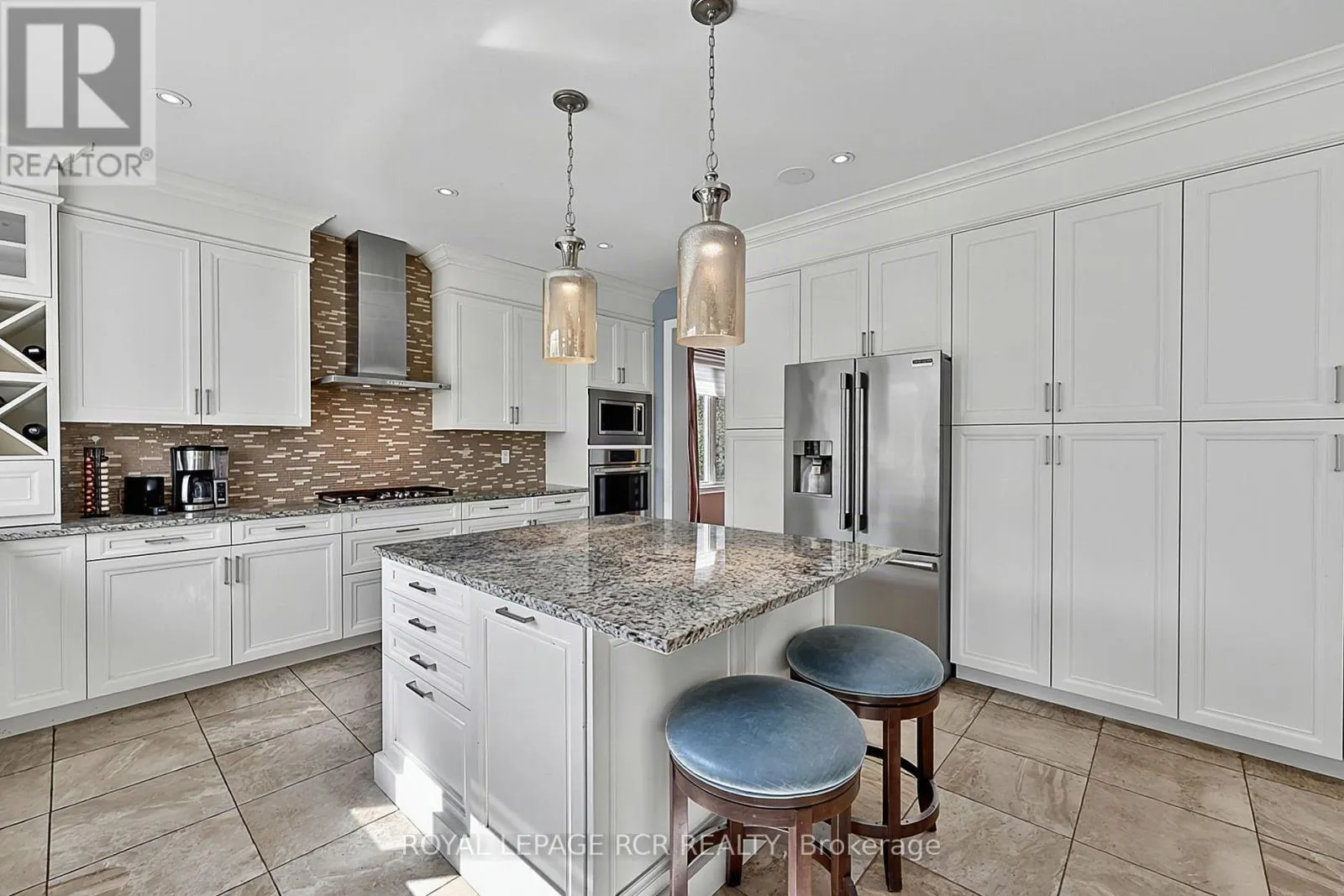 35 SOMER RUMM COURT