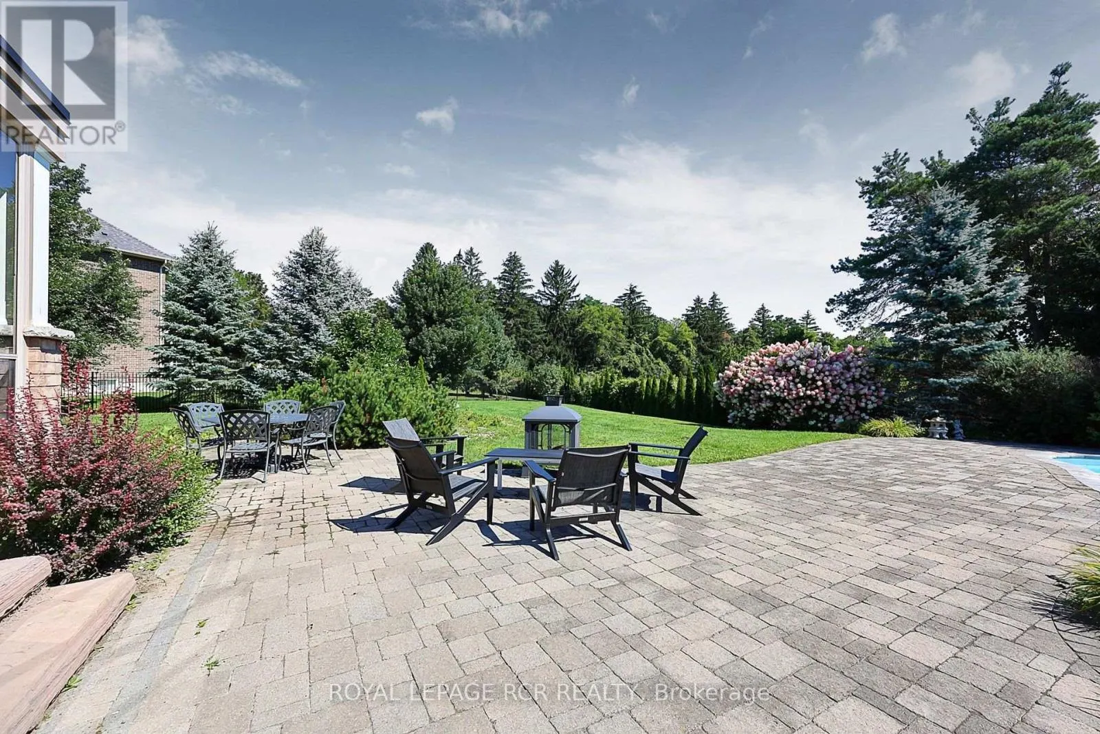 35 SOMER RUMM COURT