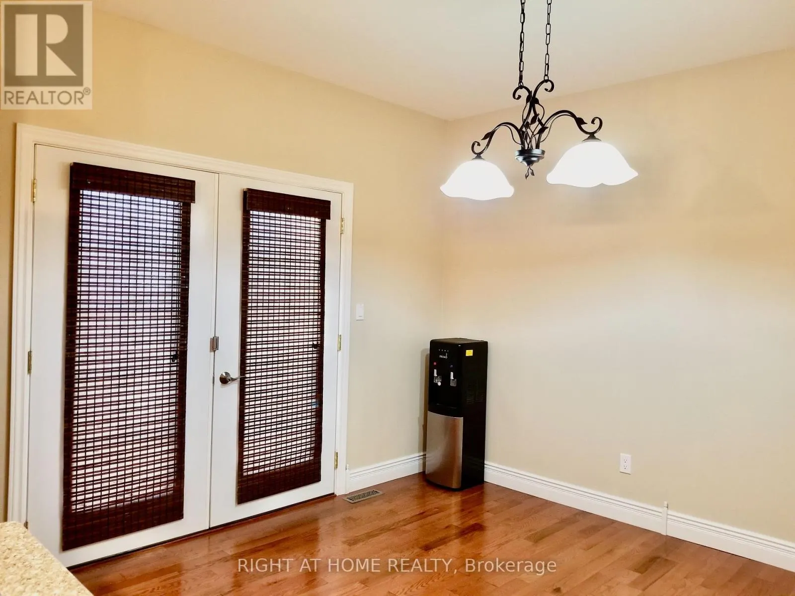376 SANDFORD ROAD