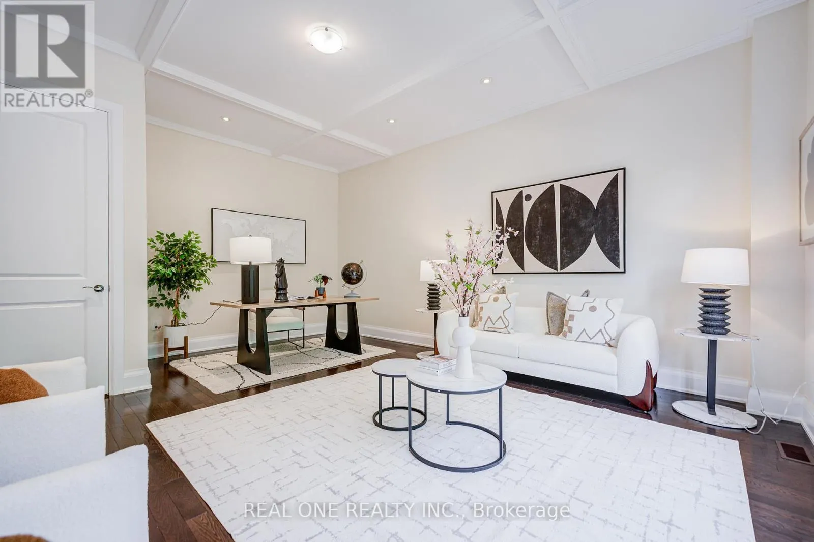 421 FLAMINGO ROAD