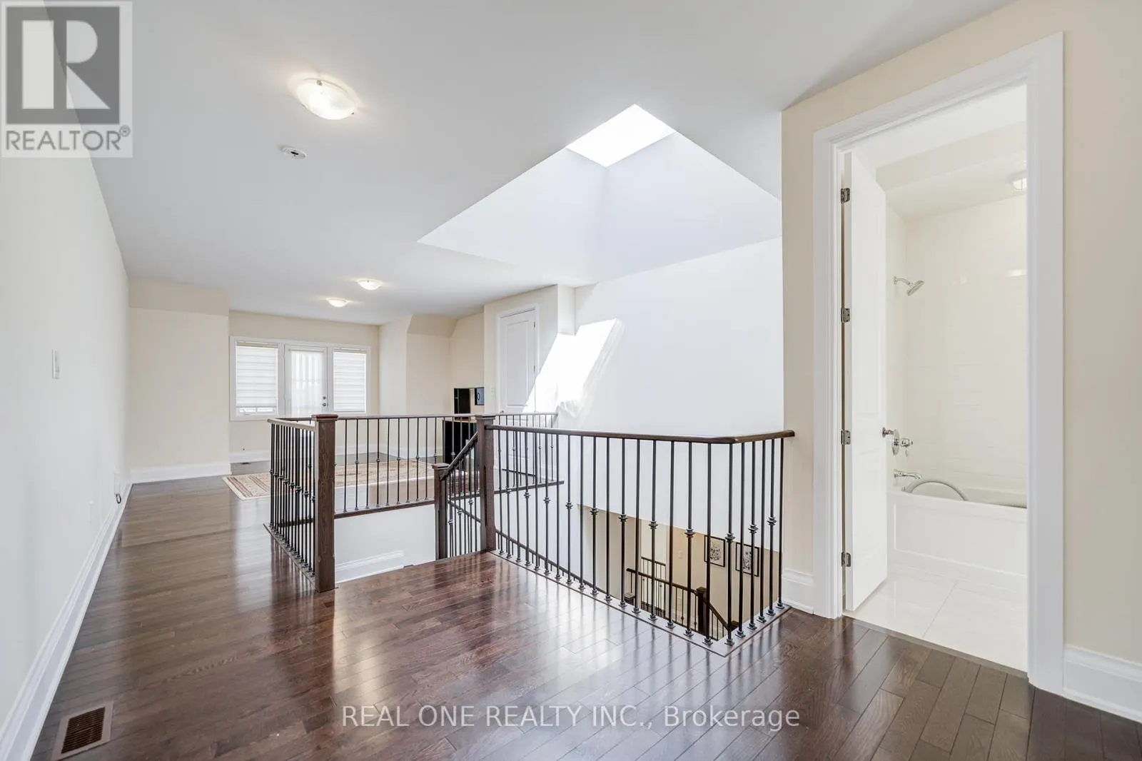 421 FLAMINGO ROAD