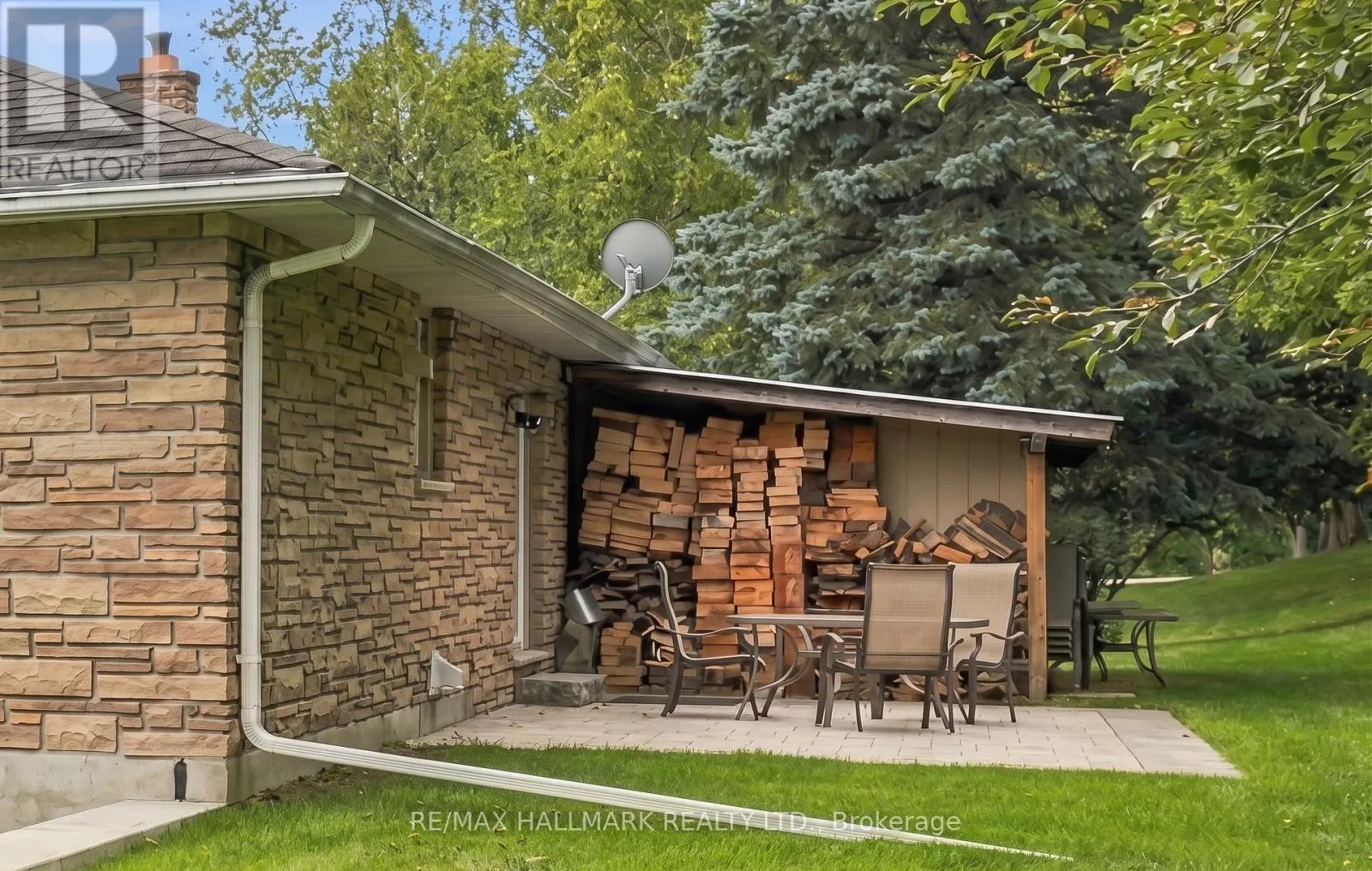 166 HILLCREST DRIVE