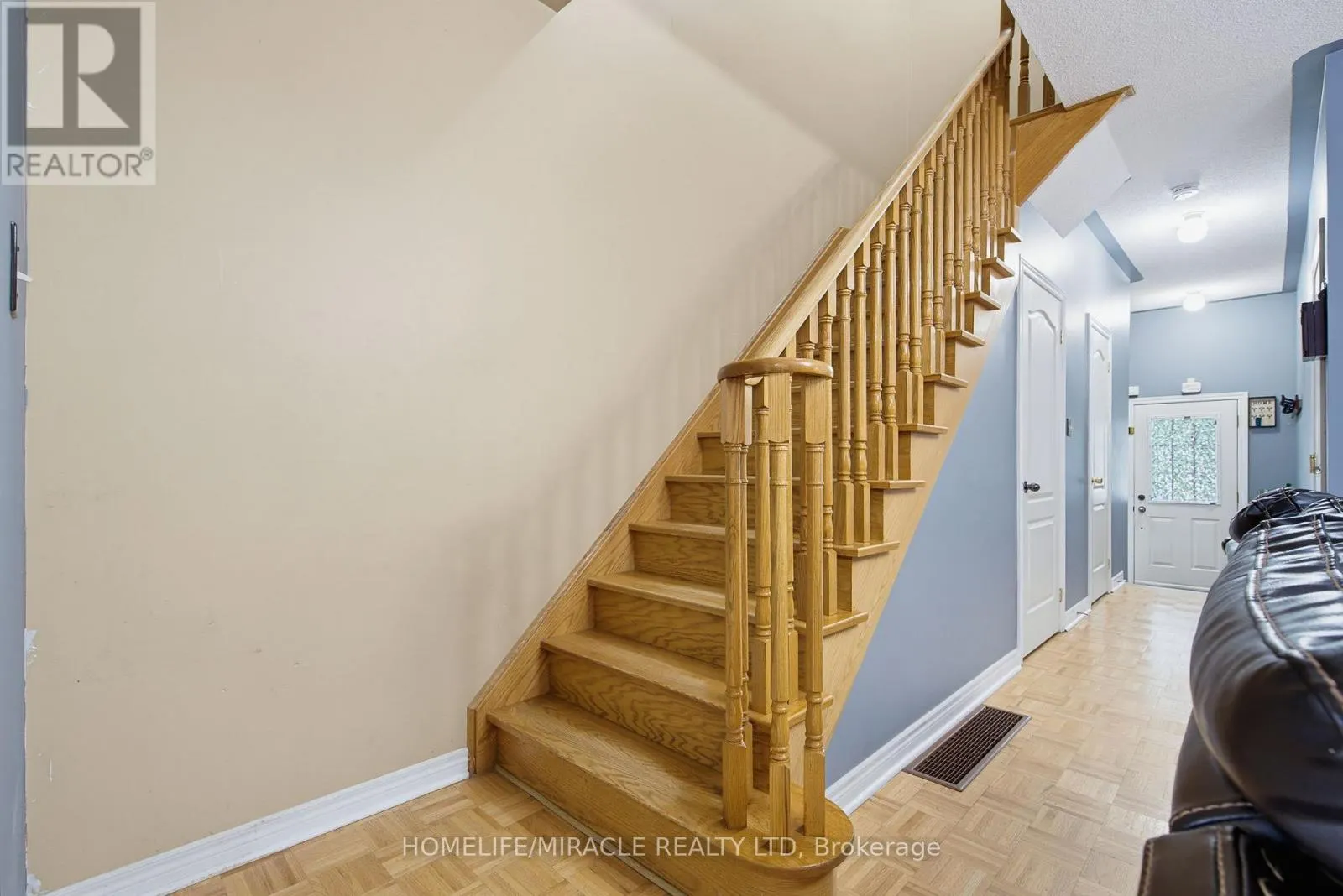 54 - 169 TOM TAYLOR CRESCENT