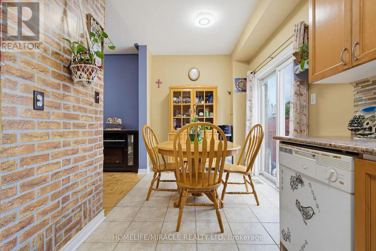 54 - 169 TOM TAYLOR CRESCENT