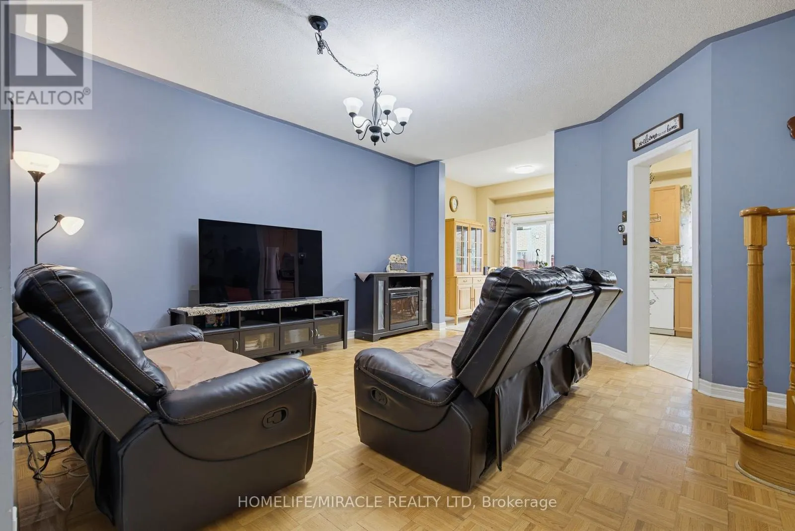 54 - 169 TOM TAYLOR CRESCENT