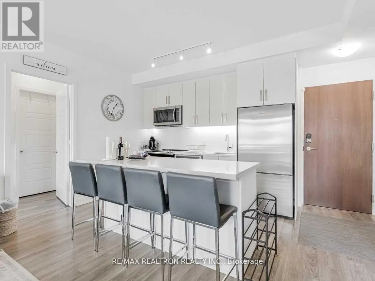 C206 - 301 SEA RAY AVENUE