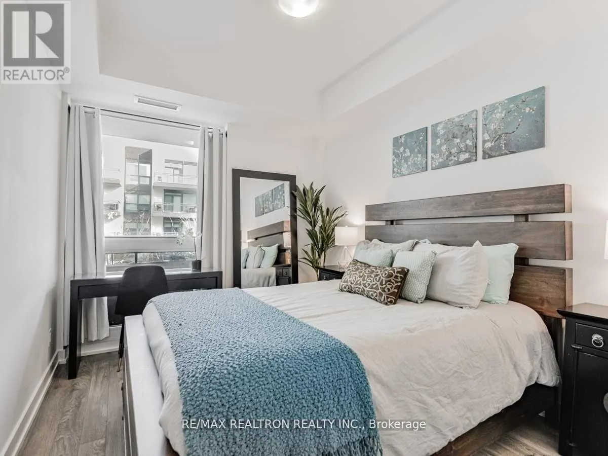 C206 - 301 SEA RAY AVENUE